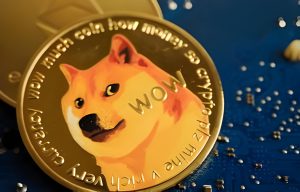 Dogecoin (DOGE) terus menunjukkan momentum bullish dengan kenaikan harga 5.72% dalam 24 jam terakhir dan dalam 30 hari terakhir melonjak sebesar 27.84%